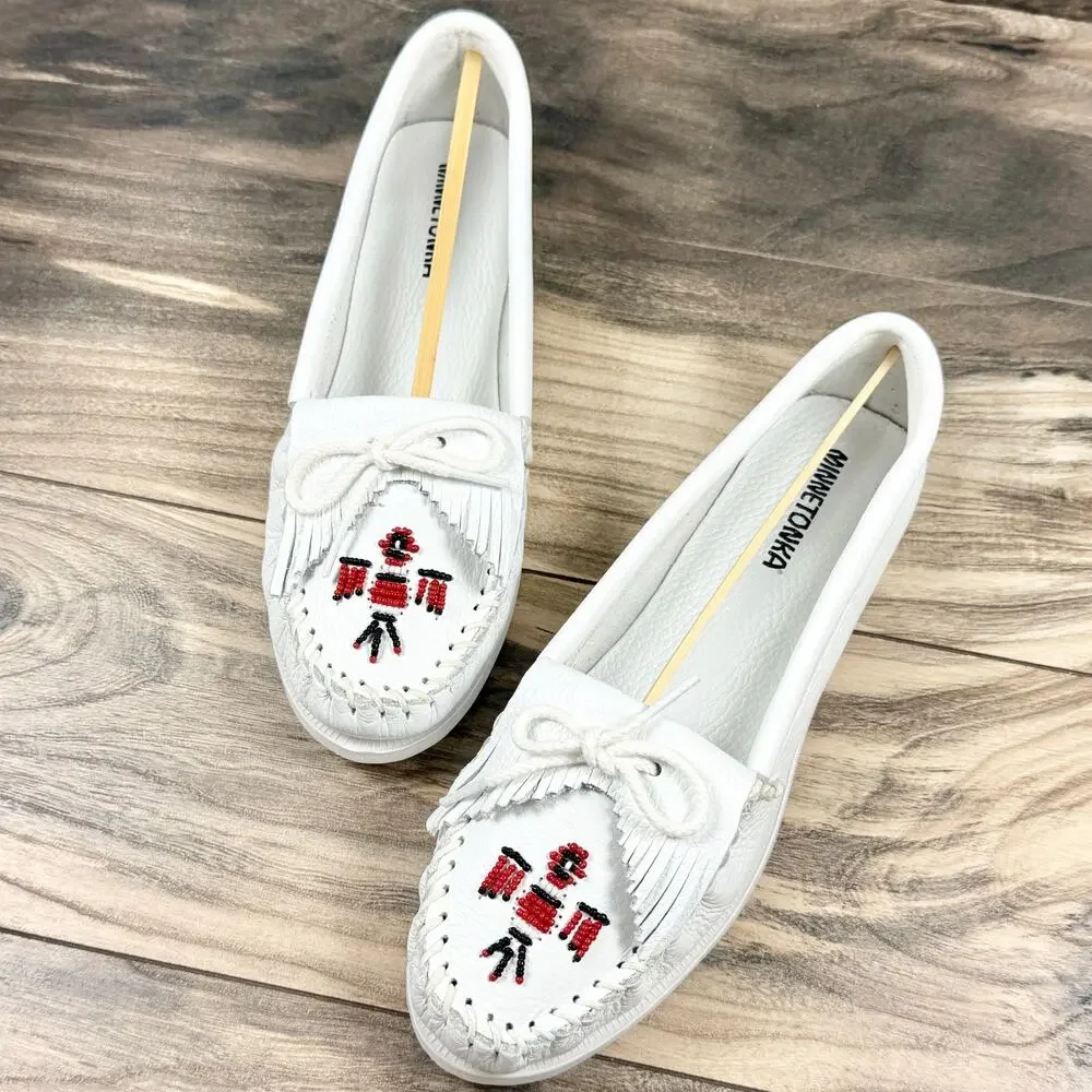 NIB Minnetonka 9 Thunderbird Boat Moccasin Flats Loafers White Smooth Leather - Picture 4 of 11